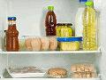 Économiser de l'énergie dans la cuisine en réfrigérant correctement les aliments et les boissons