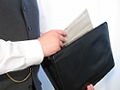Handbagage voor je sollicitatiegesprek: nuttige documenten - cv - solliciteren - meenemen - sollicitatiebrief - sollicitatiegesprek